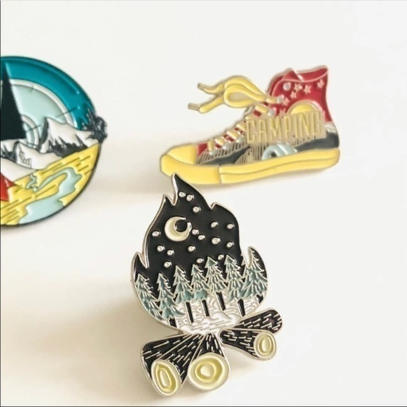 Camping Outdoor Adventure Enamel Pins [PRICE FIRM] - Picture 4 of 5